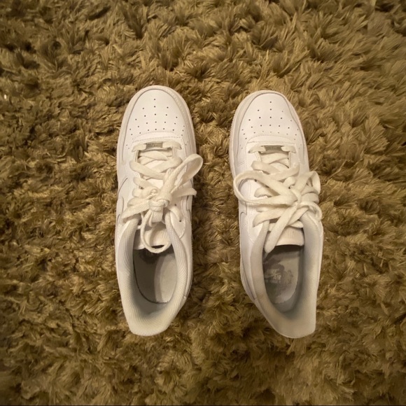 White Air Force - Picture 2 of 2